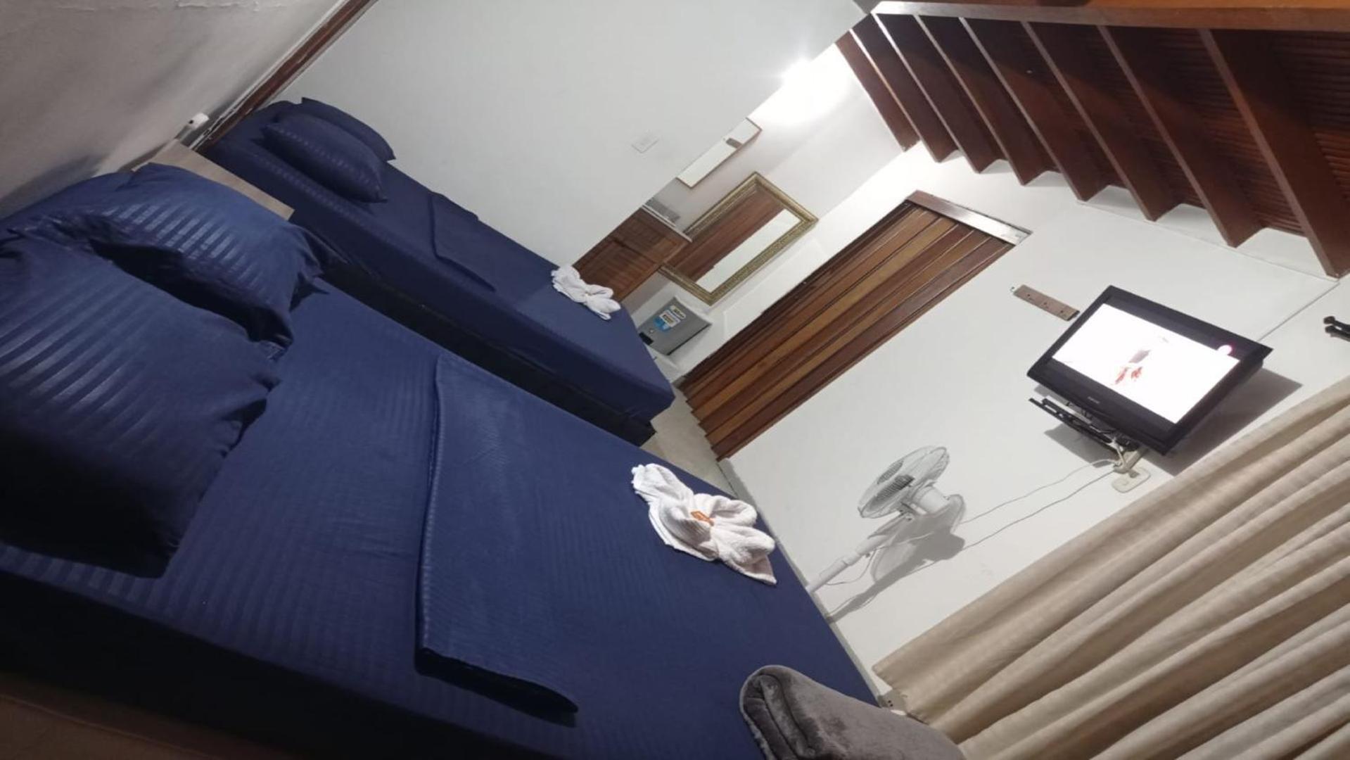 Yellow House Hostel Medellín Dış mekan fotoğraf